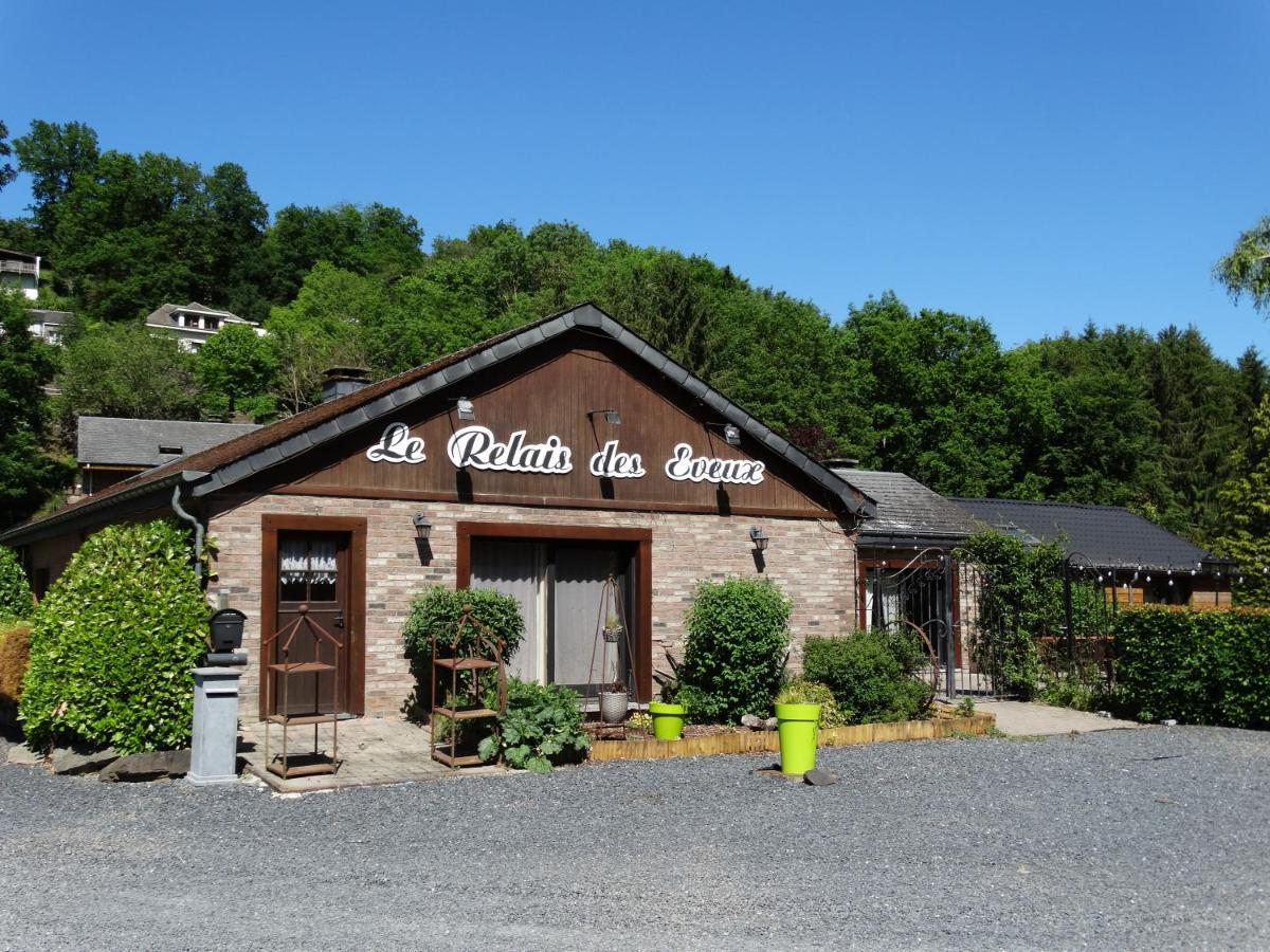 Vakantiehuis Cosy With Sauna Near River *